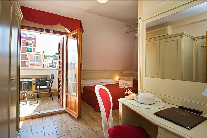 Hotel Lo Squalo Grottammare Luaran gambar