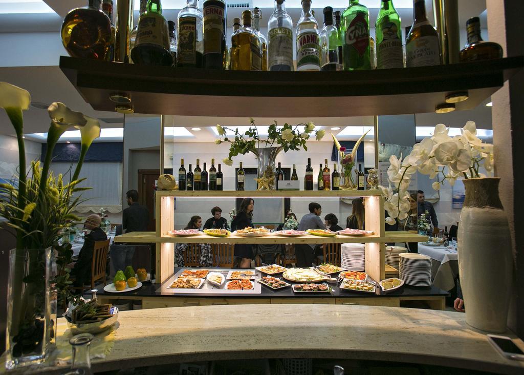 Hotel Lo Squalo Grottammare Luaran gambar