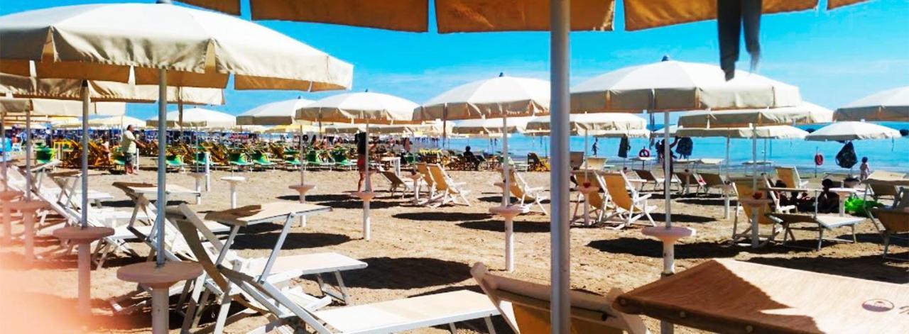 Hotel Lo Squalo Grottammare Luaran gambar