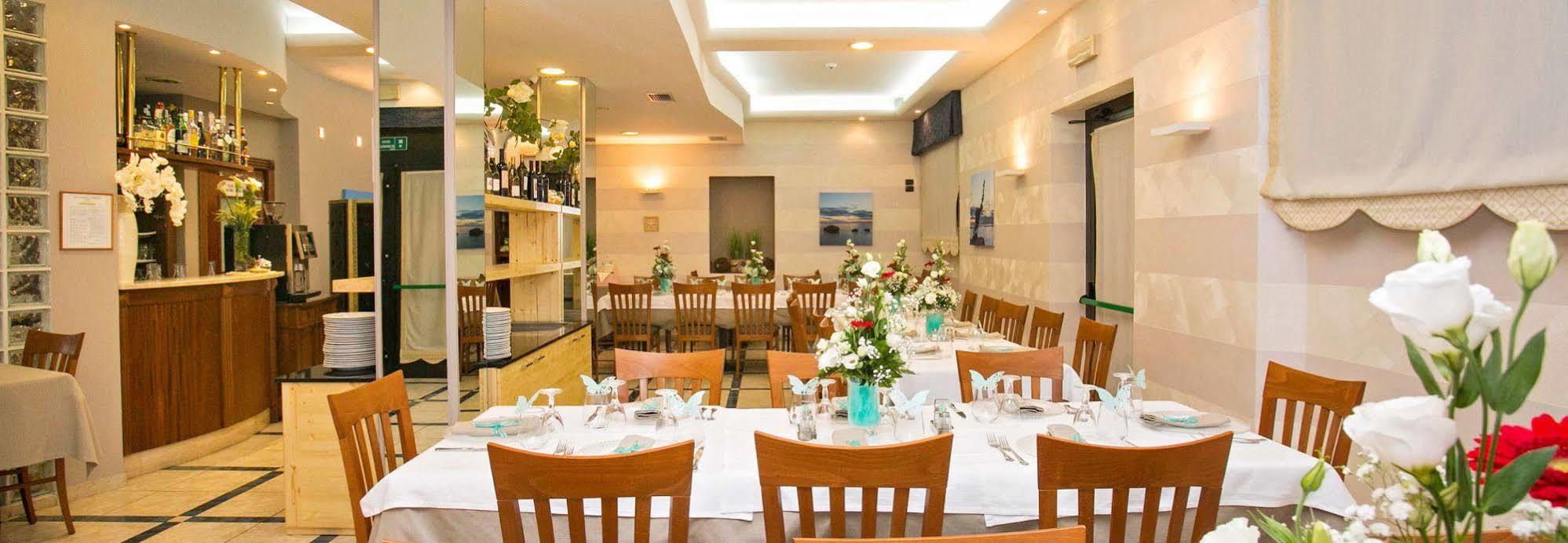 Hotel Lo Squalo Grottammare Luaran gambar